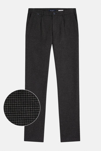 Storms Houndstooth * The Flannels Storms Houndstooth * The Flannels