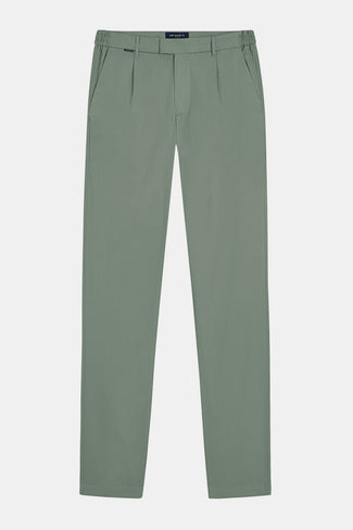 Defenders * The Classic Chinos